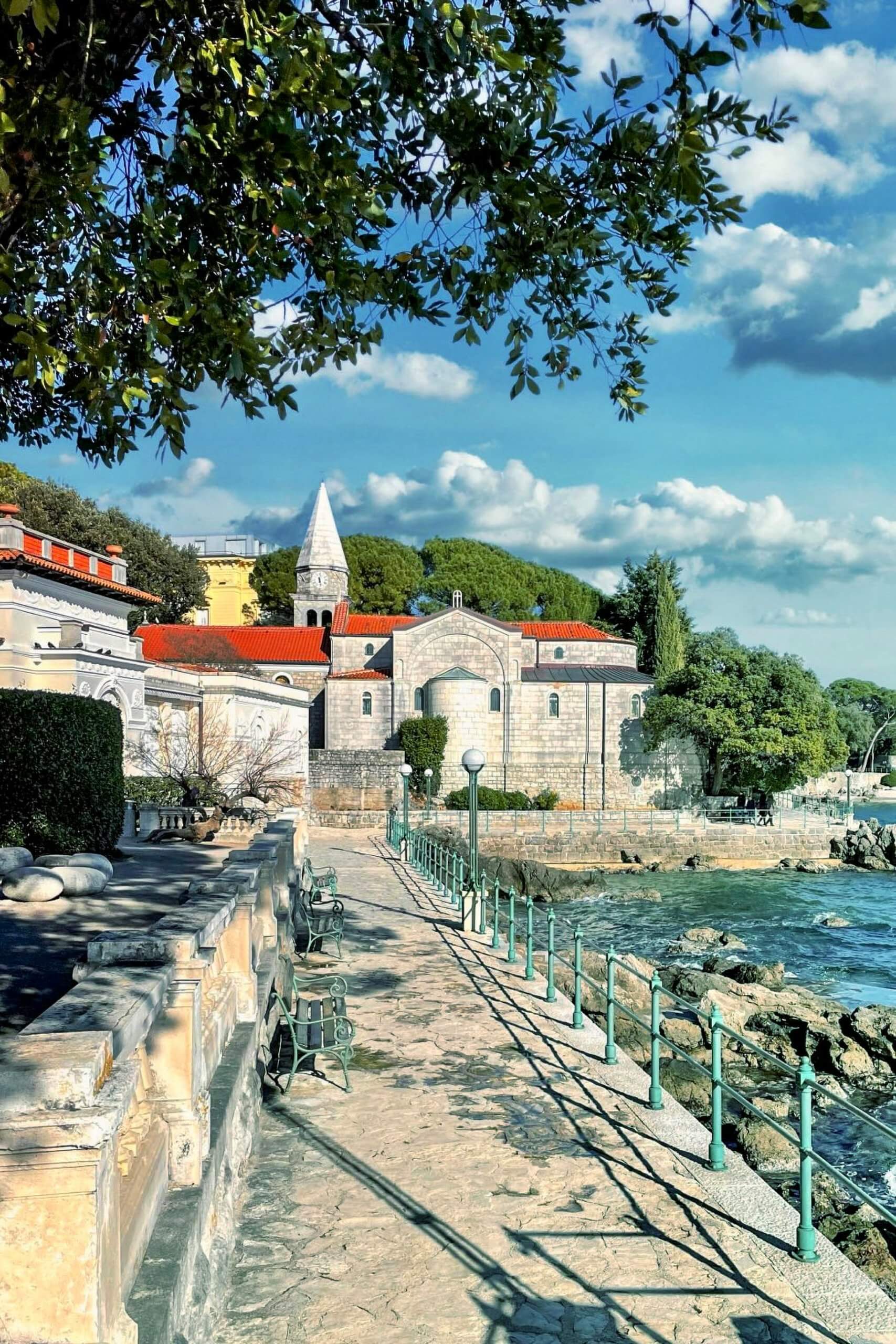 Private taxi transfer from Ljubljana Airport to Opatija