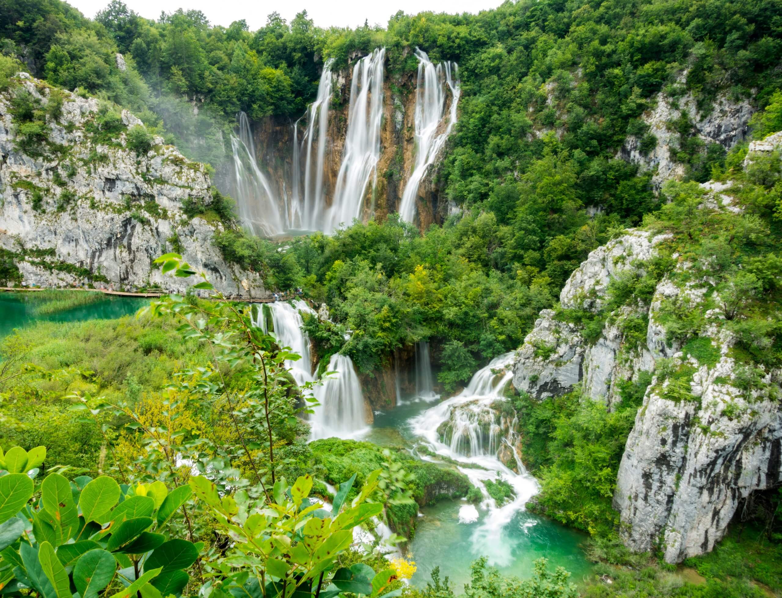 Private taxi transfer from Ljubljana Airport to Plitvice Lakes