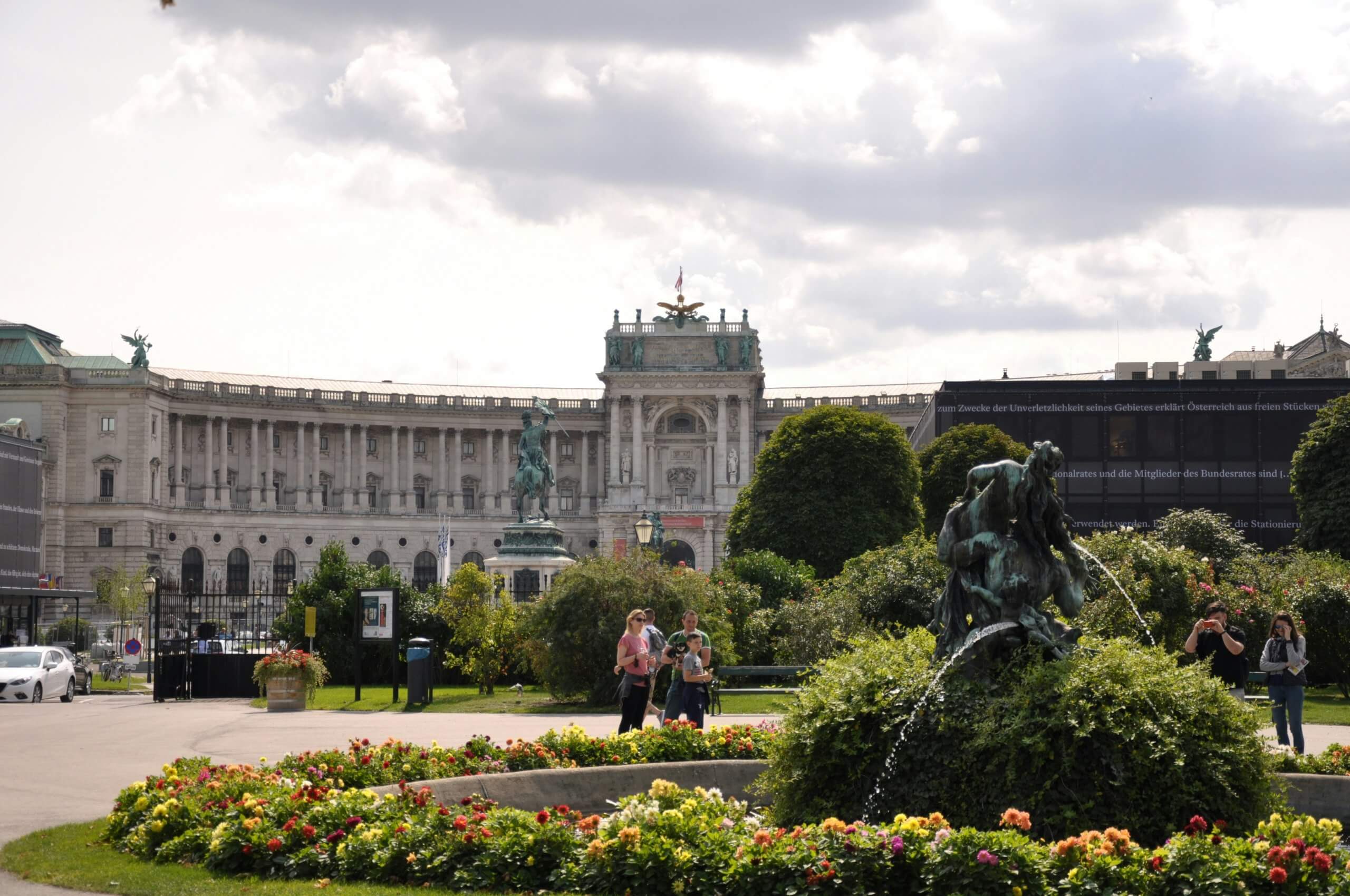Ljubljana Airport to Vienna taxi transfer
